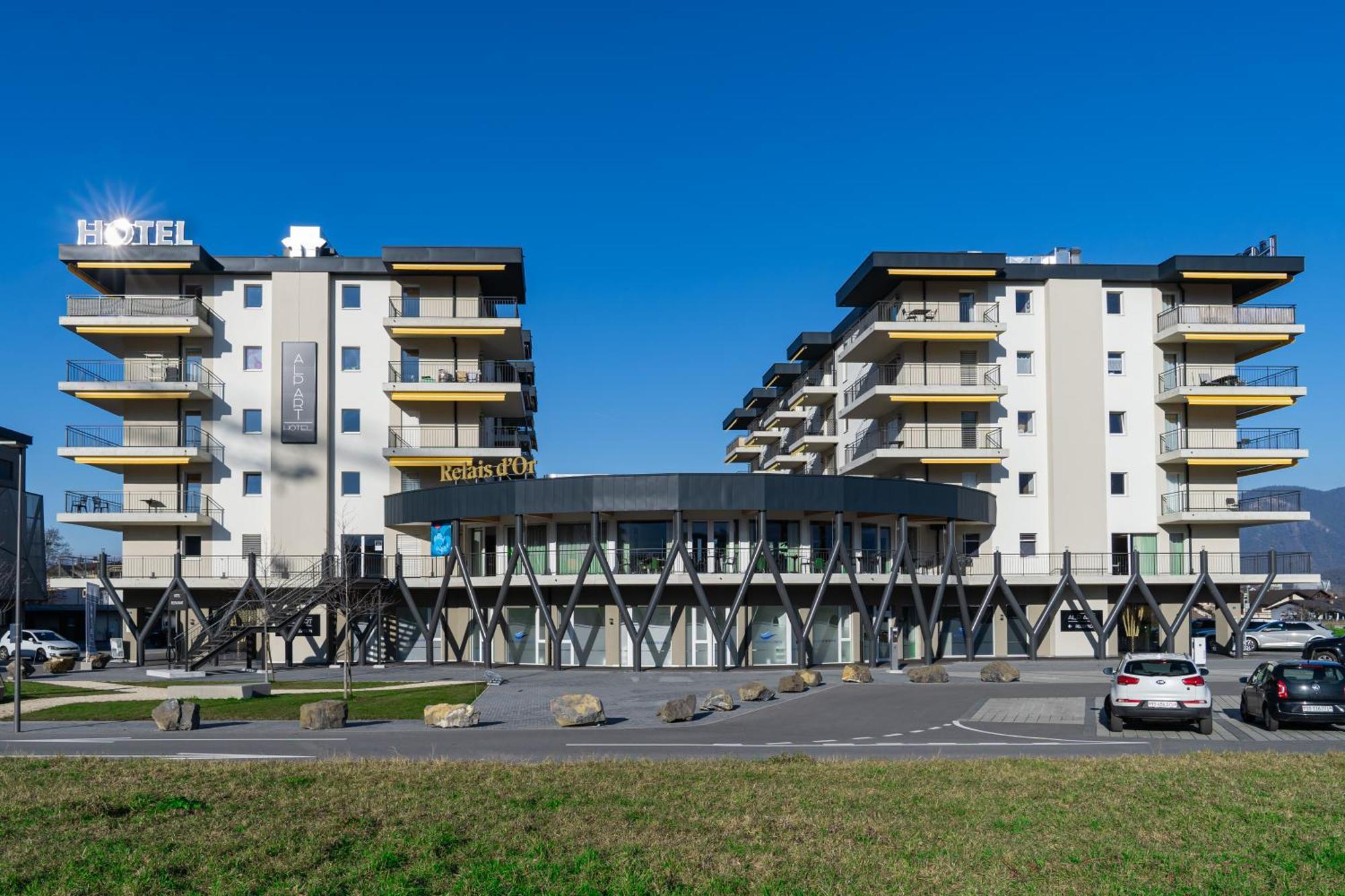 Alp Art Hotel Monthey Collombey-Muraz 외부 사진